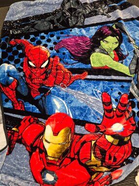 Marvel Avengers Twin Blanket 60x80 Soft Raschel Plush Throw Iron Man Spider-Man